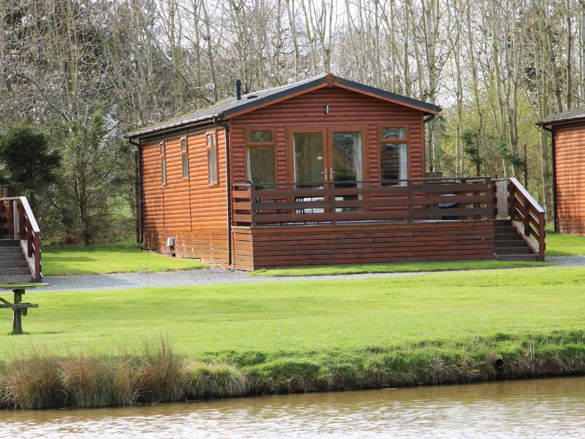 Oak Lodge Hadnall Екстериор снимка